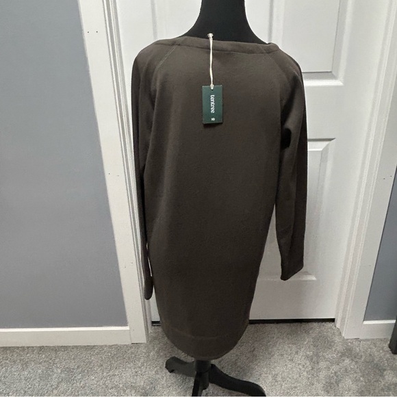 Tentree - Point Raglan Dress - Picture 3 of 8